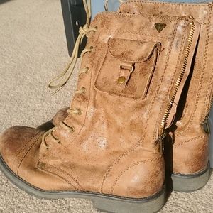 Roxy brown leather boots